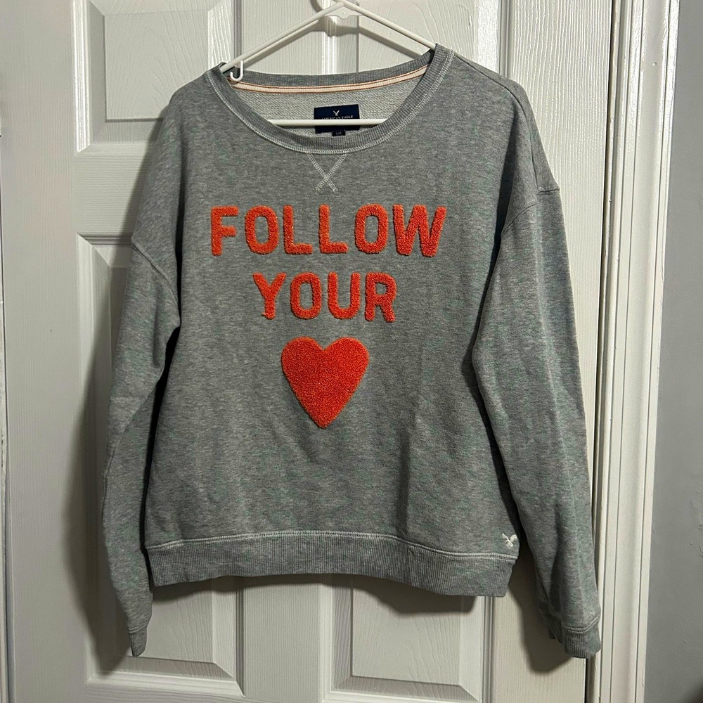 American Eagle Outfitters Women's Gray Fleece Heart Graphic Pullover M